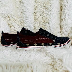 ✨ Blowfish Malibu Slip-On Sneakers – Patriotic Stars & Stripes Design ✨